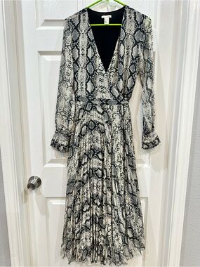 H&M Black & White Snake-Print Long Sleeve Midi Dress